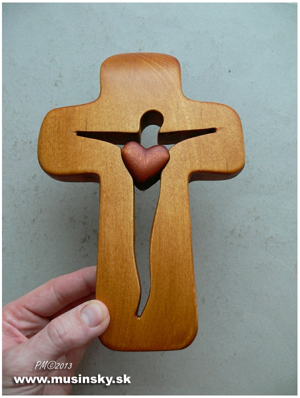 Drevenykriz147.jpg