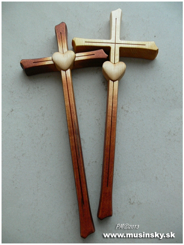 Drevenykriz191.jpg