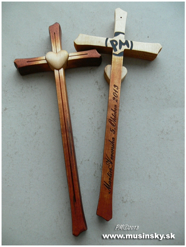 Drevenykriz192.jpg